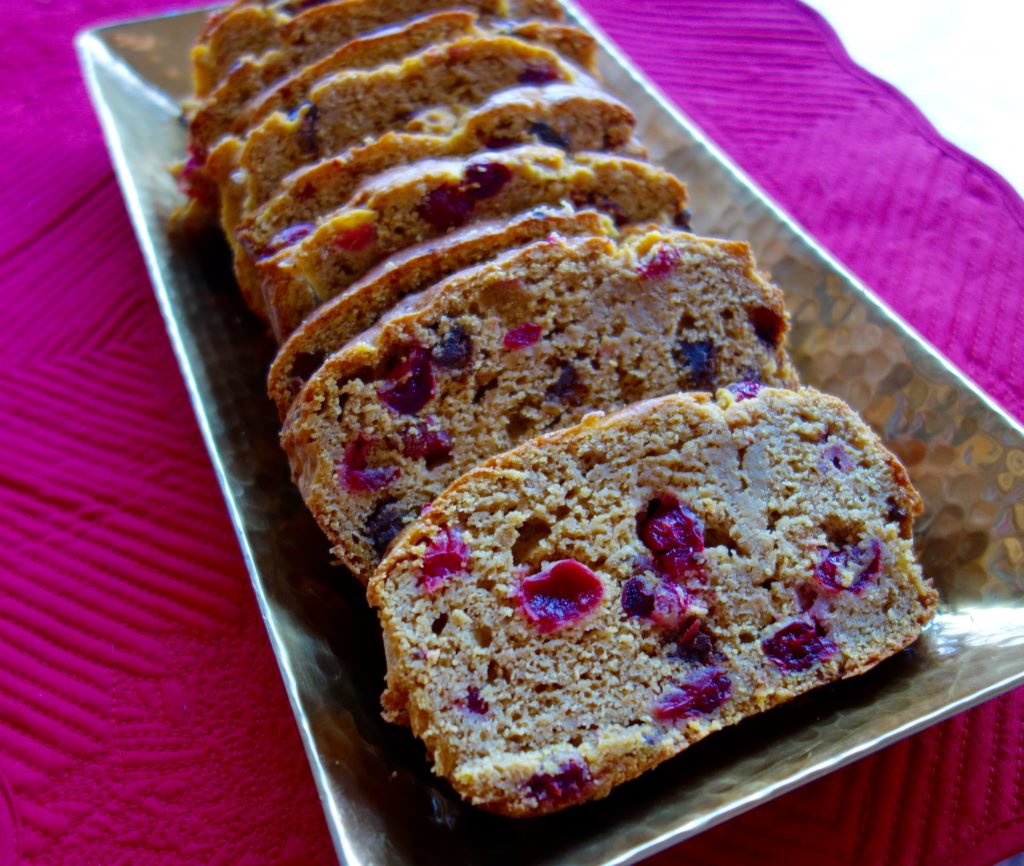 -pumpkin-cranberry-yogurt-bread