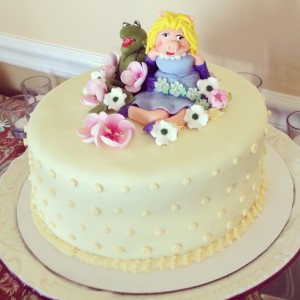 bridal-shower-cake