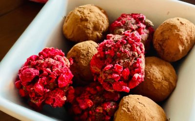 5-Ingredient Dark Chocolate Avocado Truffles